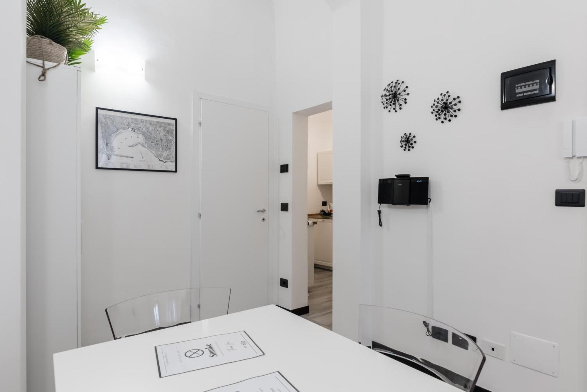 Acquario 5 Minuti, 1Br , Free A-C, Wifi & Netflix "City Center" By Tilo 热那亚 外观 照片