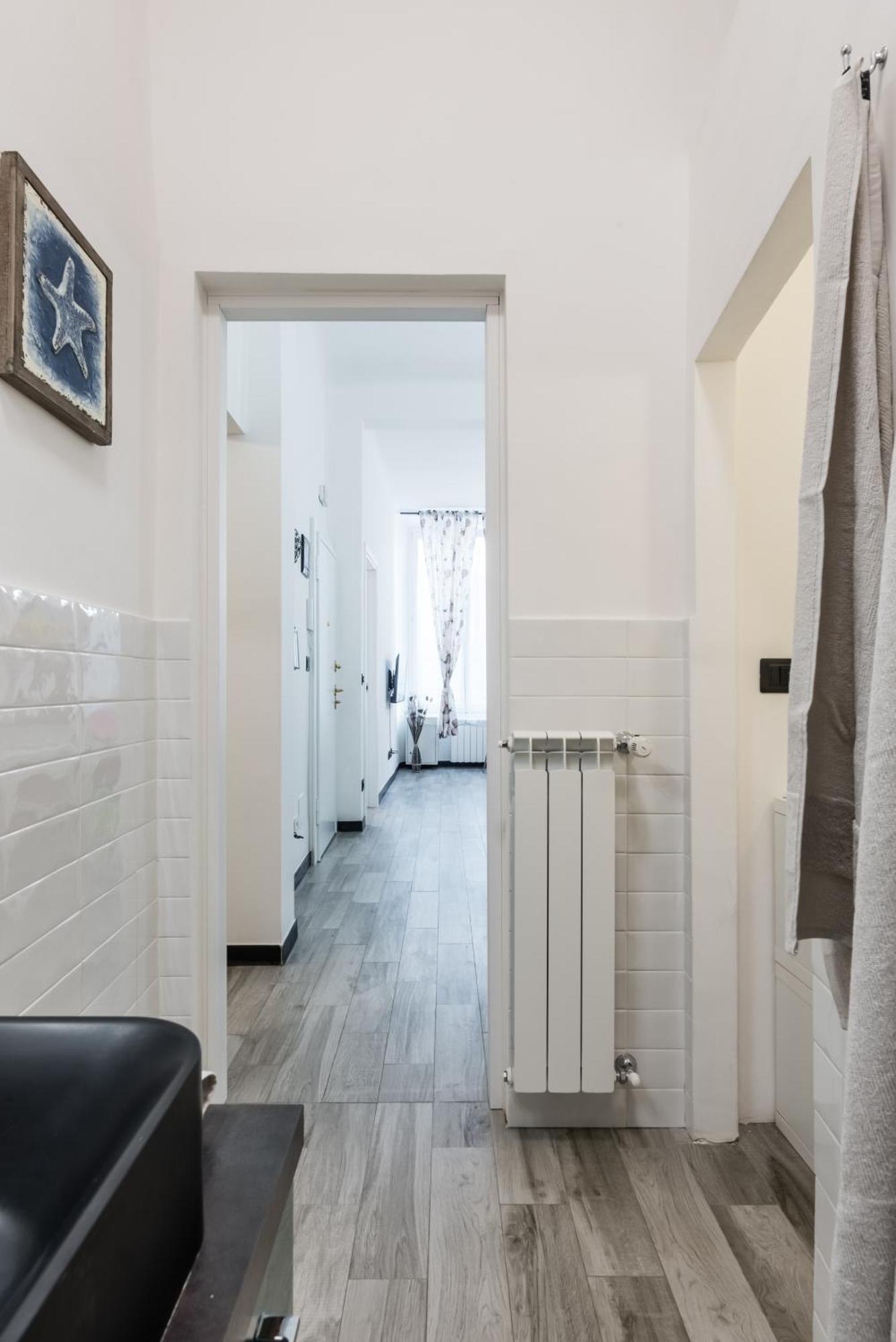 Acquario 5 Minuti, 1Br , Free A-C, Wifi & Netflix "City Center" By Tilo 热那亚 外观 照片